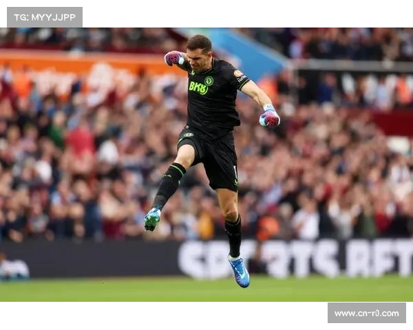 维拉利用卡什前插制造局部人数优势,战术针对性强 维拉利用卡什前插制造局部人数优势,战术针对性强